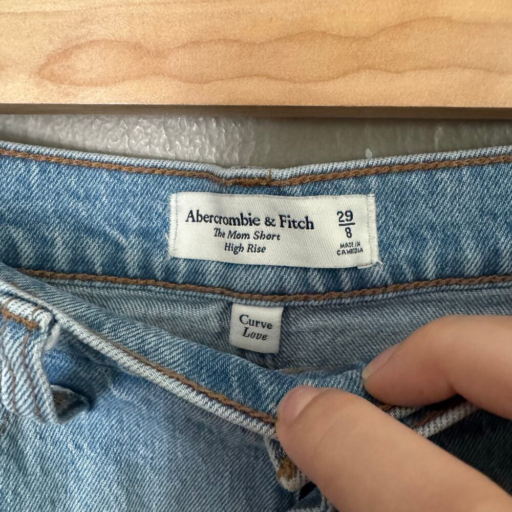 ABERCROMBIE AND FITCH Curve Love The Mom Short High Rise Size 8/29 casual - Picture 4 of 7